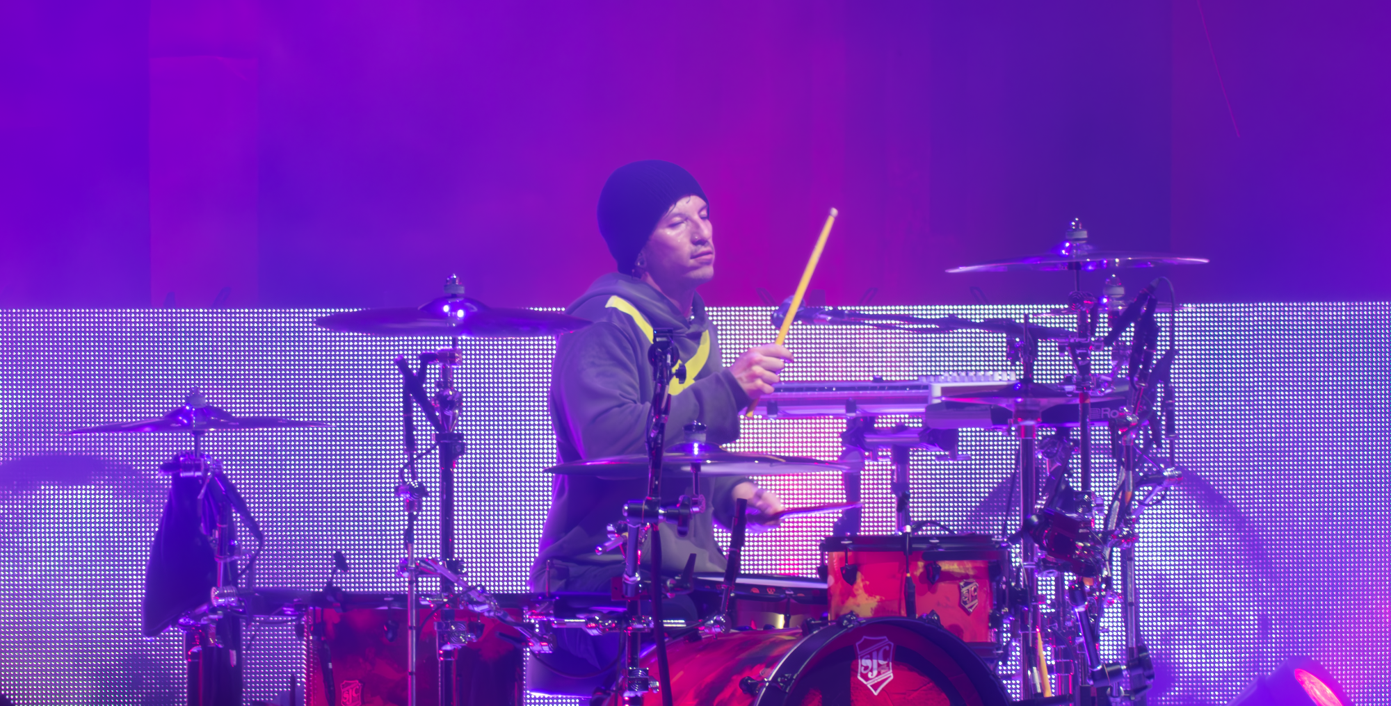 TWENTY ONE PILOTS